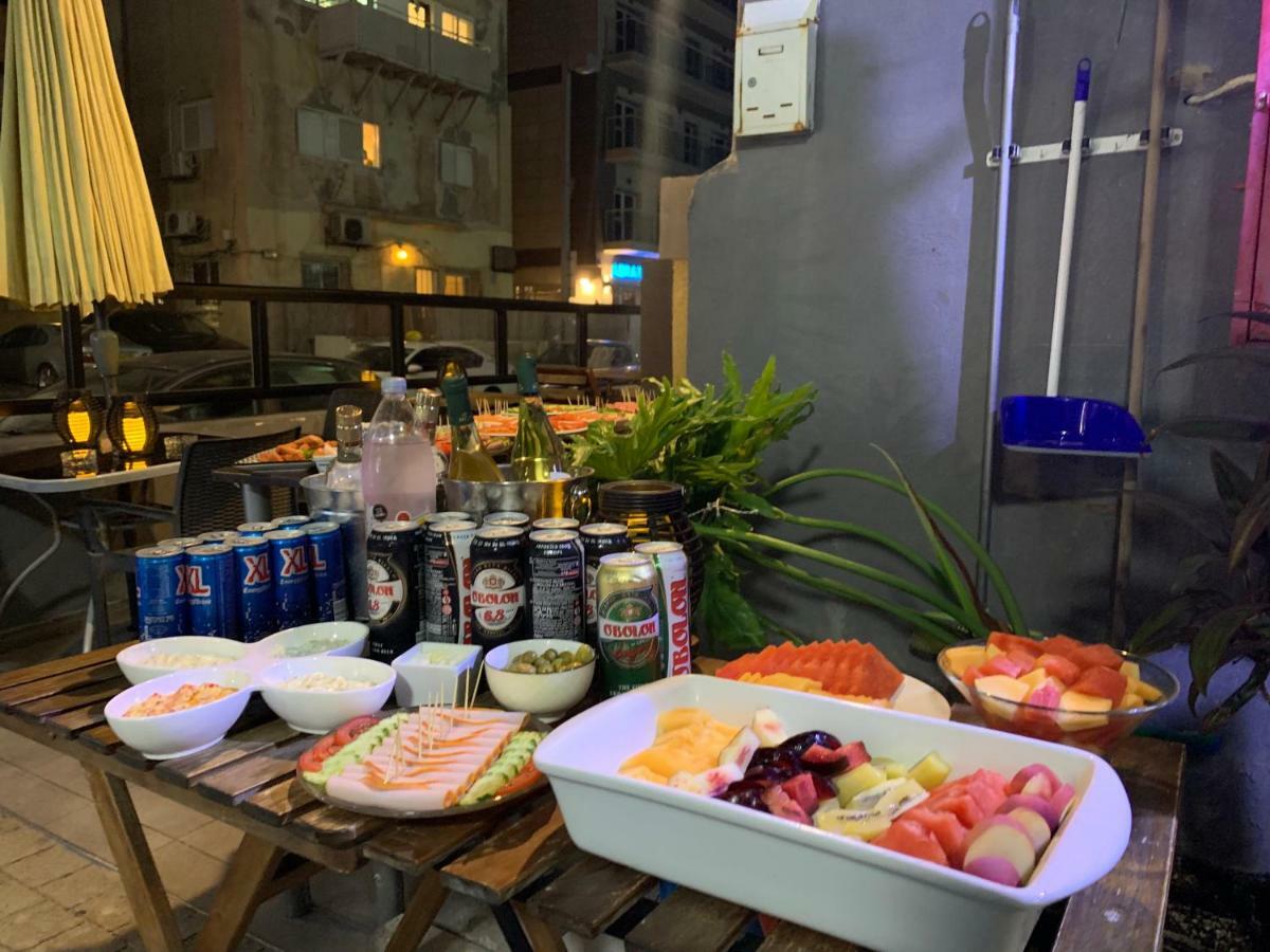Crown Sea Apart Hotel Tel Aviv Bagian luar foto